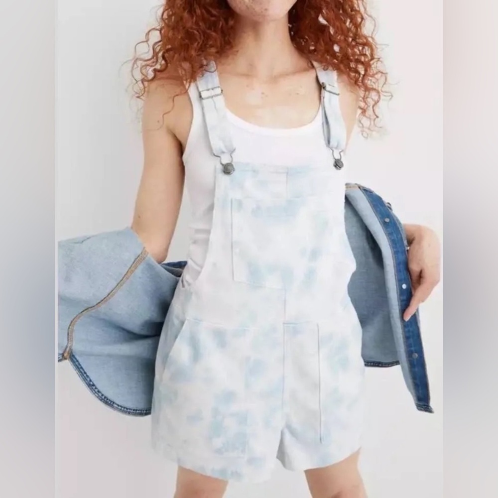 *NWT* Aerie Werk & Play Blue and White Tie Dyed Denim Shortalls, Size XS
